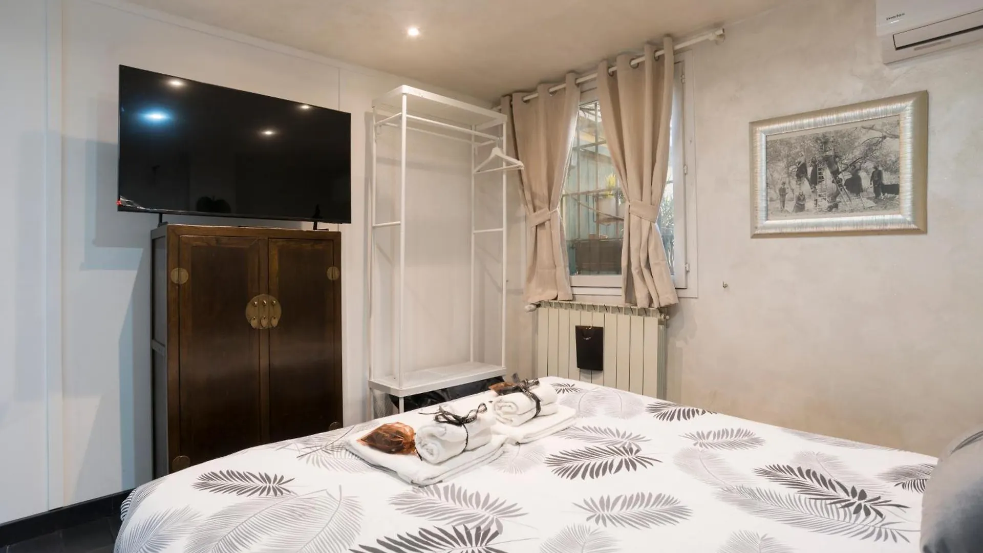 Luxury Piazza Di Spagna Escape With Terrace And Private Spa Rom 0*,