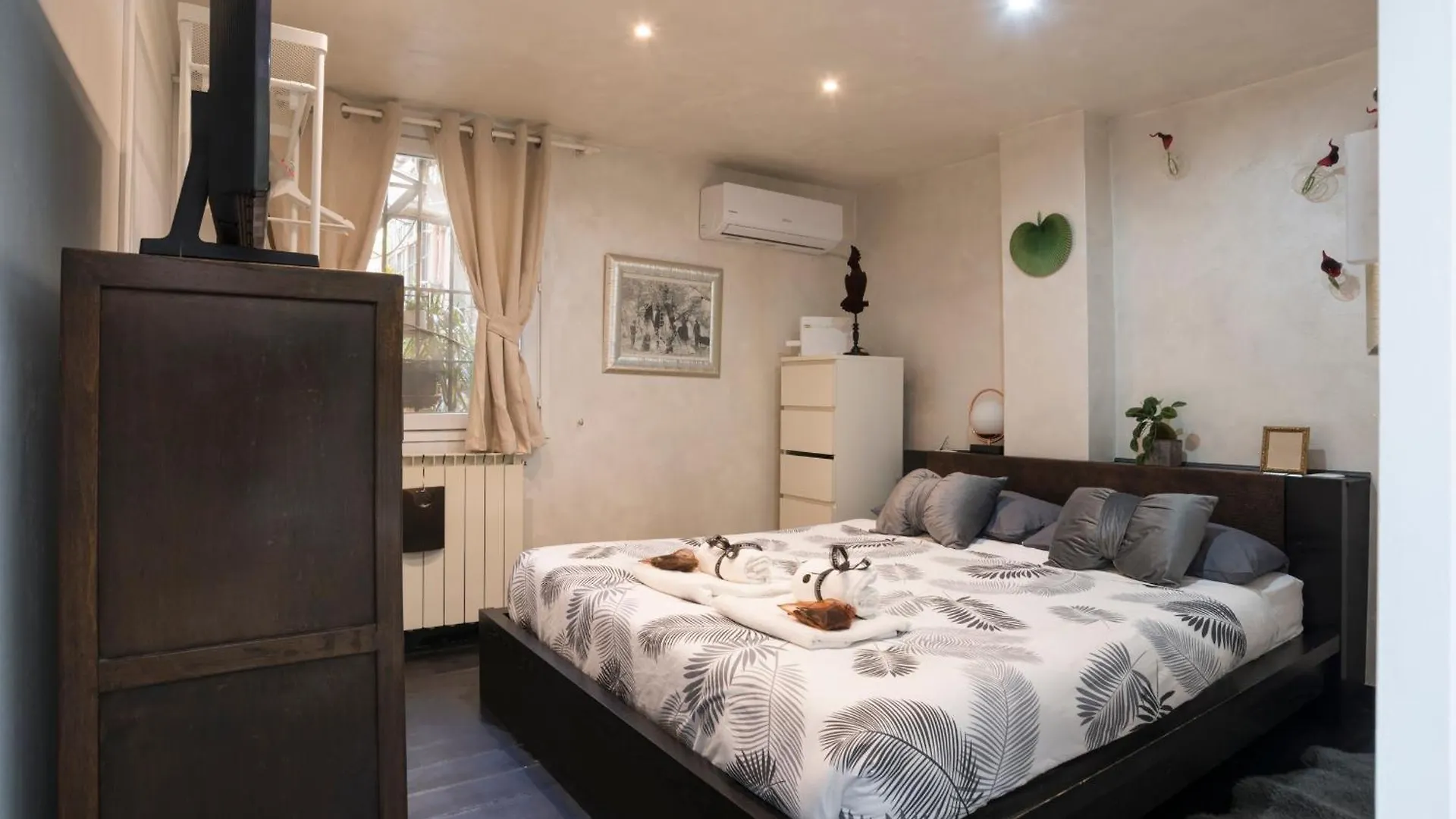 Luxury Piazza Di Spagna Escape With Terrace And Private Spa Rzym